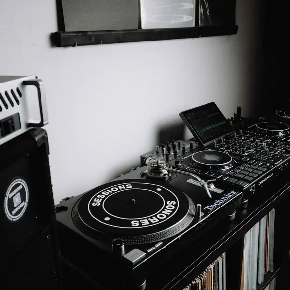 Sessions Sonores vinyl player